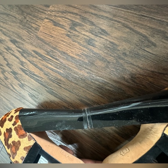 BCBG Maxazria Stack Heel Sandal Pumps Multi Black Brown Camel Animal Print 7M - Picture 5 of 9